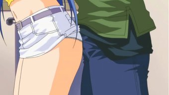 Elle S’est Fait Choper En Train De Sentir La Lingerie De Son Demi-Frère, Et Maintenant Ça Va Partir En Couille.