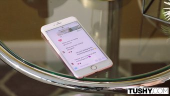 Zoe Bloom, Une Adolescente De 18 Ans, Se Fait Dilater Le Trou Du Cul Par Le Frère De Son Amie