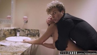 La Femme Nymphe Latine Reçoit Une Éjaculation Interne Taboue D'Un Inconnu