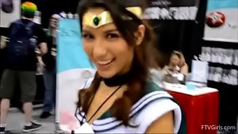 Exhibition Publique D'Art Dans Comic Con