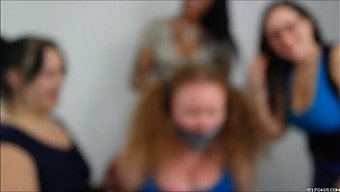 Une Pute Rousse Dominée En Bondage Bdsm Et Encastrée Dans Des Collants