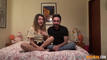 La Brune Amateur Susy Apprécie Une Fellation Maison Et Un Cunnilingus