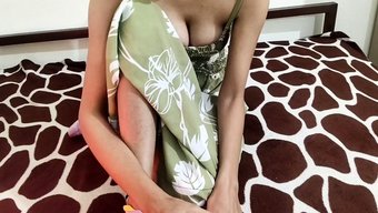 Une Épouse Indienne Amateur Trompe Son Petit Ami Avec Un Jeune Homme Asiatique Dans Une Vidéo Brutale