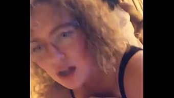 Une Milf Interraciale Se Fait Baiser Violemment En Levrette