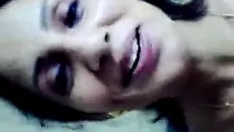 Une Milf Asiatique Aux Seins Généreux Se Fait Sodomiser Dans Une Vidéo Maison
