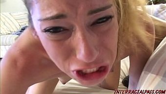 Première Fois De Sexe Interracial Avec Une Grosse Bite Noire